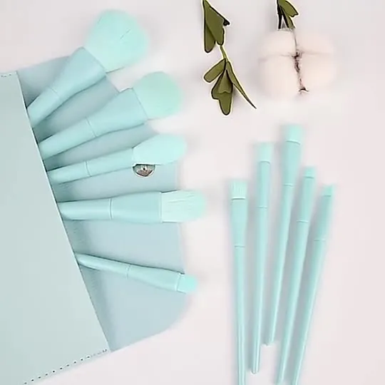 Set di 10 pennelli da trucco professionali per ombretto, labbra, viso con logo, fondotinta in polvere con etichetta privata